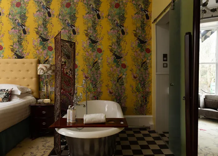 Boutique hotel only: 24 Royal Terrace